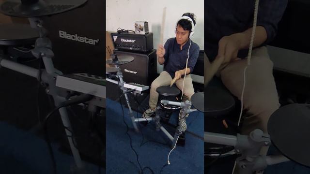 SOUNDKING SD30M Digital Drum, 20 sample sound смотреть онлайн