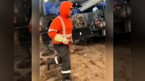 В каждом коллективе есть такой работник😂