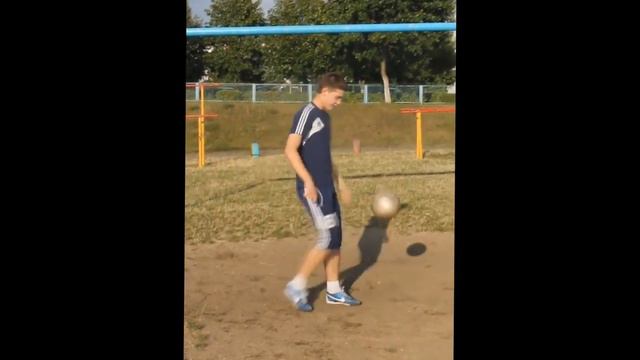 ПЕРВОЕ видео ГЕРМАНА ЭЛЬ КЛАССИКО | 'Skills' German 'El classico' | Финты\ фристайл смотреть онлайн