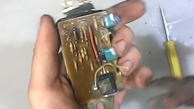 Регулятор напряжения из Автомобиля