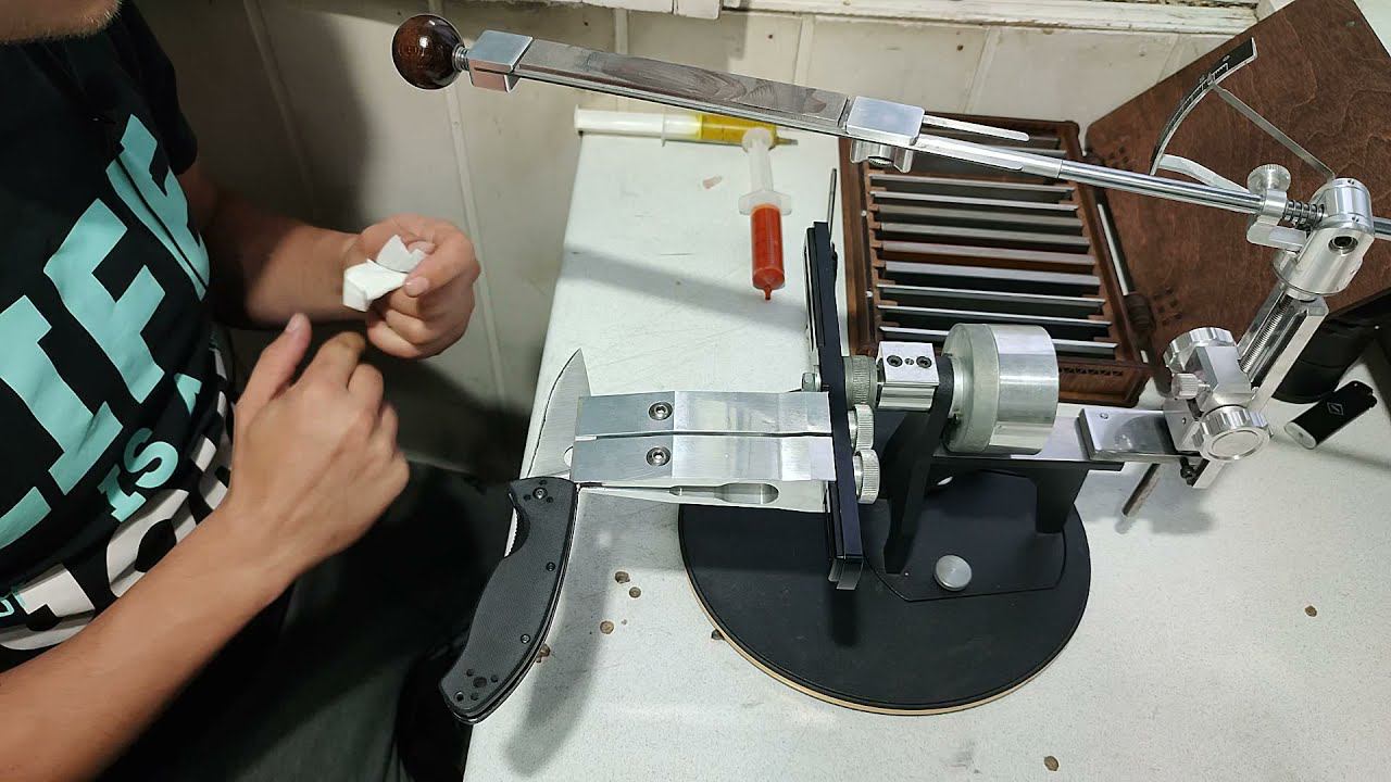 Заточка китайской Spyderco Tenacious, съемка на обновленный микроскоп смотреть онлайн