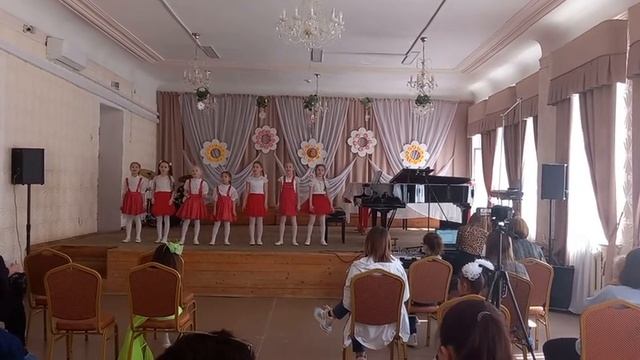 Младший состав - Дождя не боимся смотреть онлайн