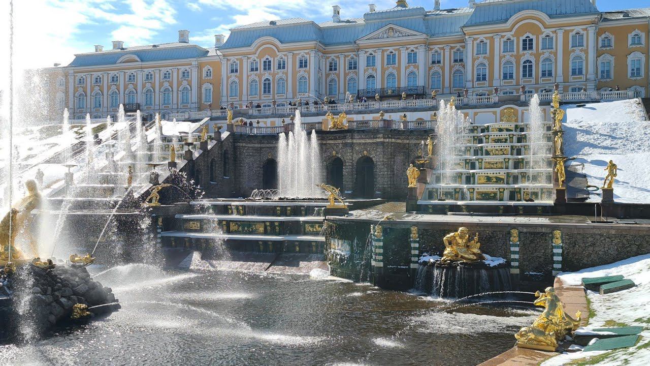 Санкт-Петербург. Петергоф. Фонтаны в снежном апреле. смотреть онлайн
