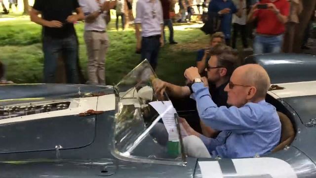 Ferrari 335 sport sfilata a Villa Erba смотреть онлайн