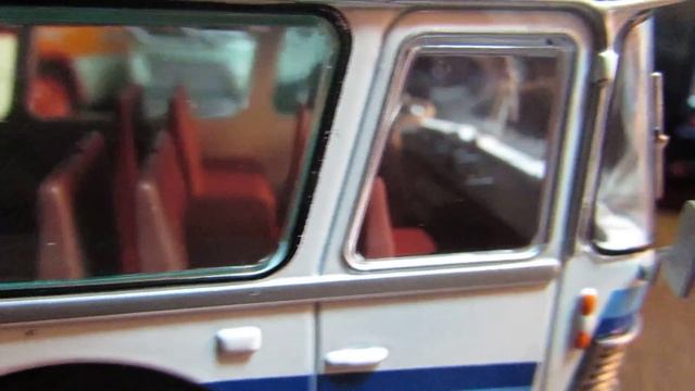 Обзор модели NEOPLAN Skyliner 1/43 смотреть онлайн