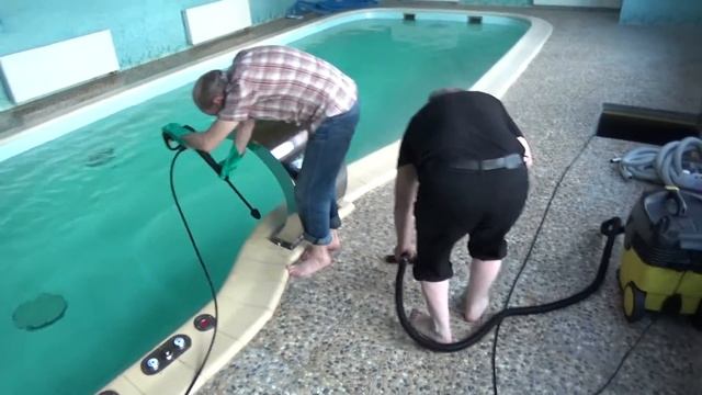 Как отмыть дорогой бортовой камень в бассейне от усилителя цвета смотреть онлайн