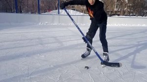 КАК НАУЧИТЬСЯ ИГРАТЬ В ХОККЕЙ// #как #хоккей #ytic