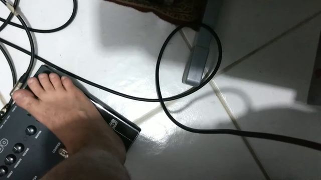 Just testing the old Line 6 POD HD500 of my friend смотреть онлайн