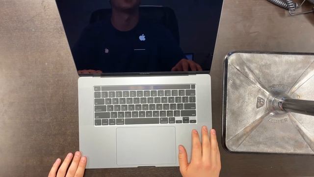Unboxing a Macbook pro Model# A2141 смотреть онлайн