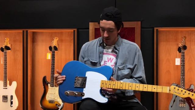 Fender Esquire 70th Anniversary - A Quick Demo from the Music Villa Showroom! смотреть онлайн