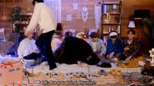 решили как-то стрэй кидс устроить пижамную вечеринку