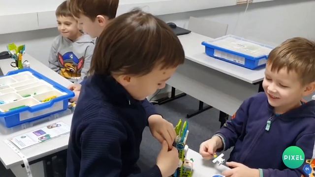 Курс робототехники для детей 5-10 лет от школы программирования "Пиксель" смотреть онлайн