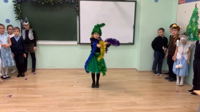 2Г в лесу родилась ёлочка смотреть онлайн