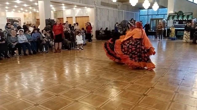 Козодаева Елена (Бедуинка) "Цыганские частушки" смотреть онлайн