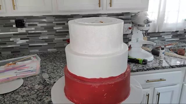 Pastel Quinceañera 5 niveles rojo vino En Vivo AzulCakes | pastel boda rojo vino смотреть онлайн