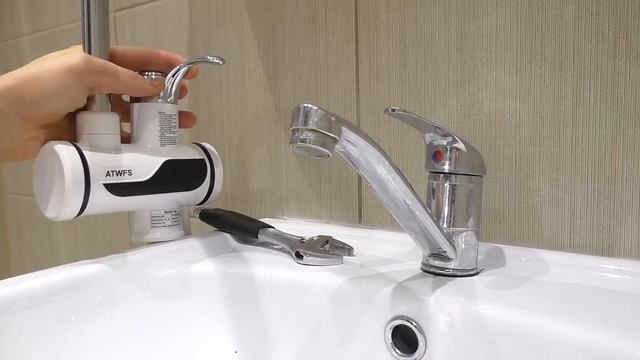 СУПЕР КРАН С ВОДОНАГРЕВАТЕЛЕМ РАСПАКОВЫВАЕМ ПОДКЛЮЧАЕМ, ПРОВЕРЯЕМ! смотреть онлайн