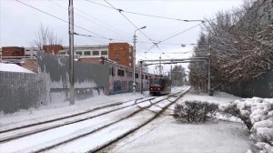 ❓Как трамвай поворачивает на стрелках? | How does the tram turn on the junction?