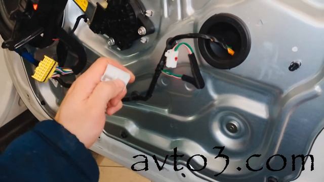 Как разобрать переднюю дверь Hyundai IX55 Veracruz смотреть онлайн