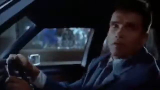 Хулиганы Шварценеггер Арнольд смотреть онлайн