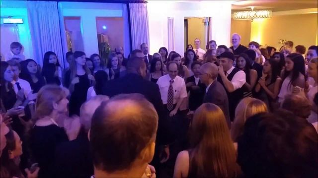 Bat Mitzvah dance the hora смотреть онлайн