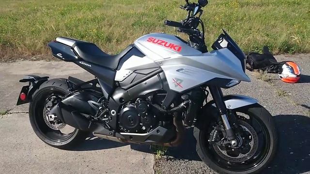 Suzuki Katana GSX-S 1000 | Preview смотреть онлайн