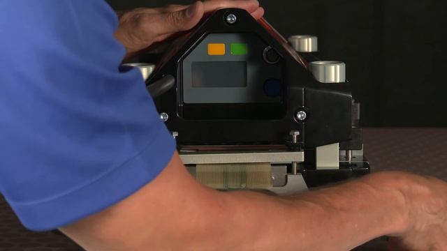 Novitool® Aero® 325 Splice Press 77mm Belt Operation