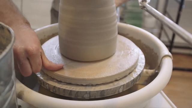 Open Studio: Farmhouse Pottery смотреть онлайн