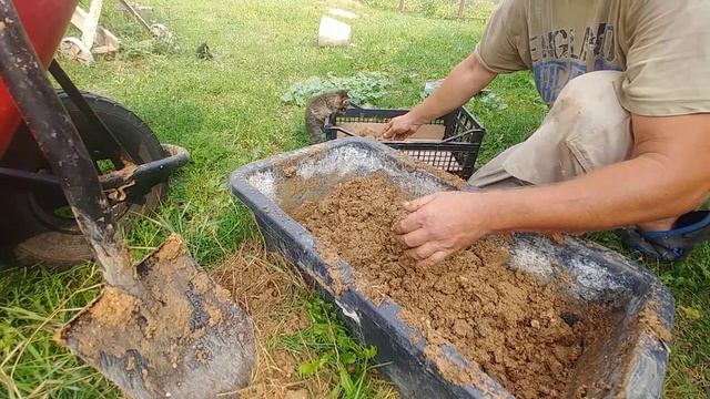 Очистка водоема с помощью Mud Ball смотреть онлайн