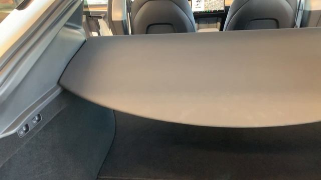 Сравним Tesla Model Y Берлин с Шанхаем! Это разные машины, смотрите сами. смотреть онлайн