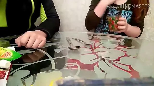 Челендж большая или маленькая ложка смотреть онлайн