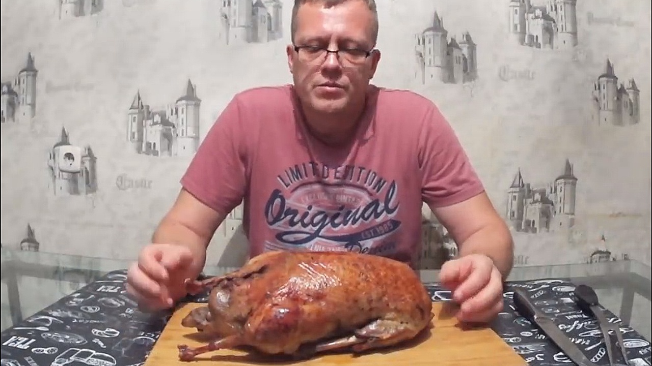 Готовим правильно ГУСЯ на новый год. смотреть онлайн