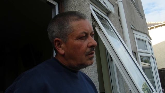 Проблемы старого дома. Бомж и барбекю смотреть онлайн