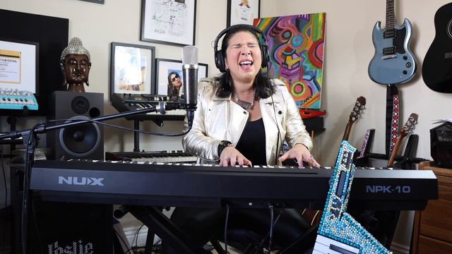 NUX NPK-10: The Best Budget Digital Piano For A Professional Musician!