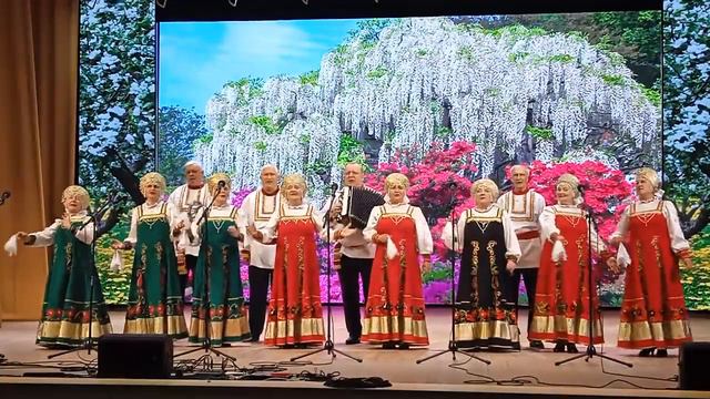 Народная песня "А кто б нам налил"- исполняет ансамбль песни "Приволье" смотреть онлайн