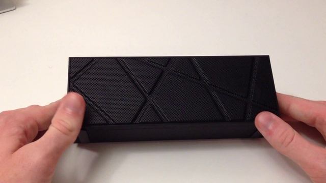 Olixar BoomBrick Wireless Bluetooth Speaker Review смотреть онлайн