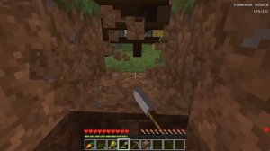 СИРЕНАГОЛОВЫЙ СПРЯТАЛСЯ ПОД ДОМОМ ОТ НАС С СЫНКОМ В МАЙНКРАФТ