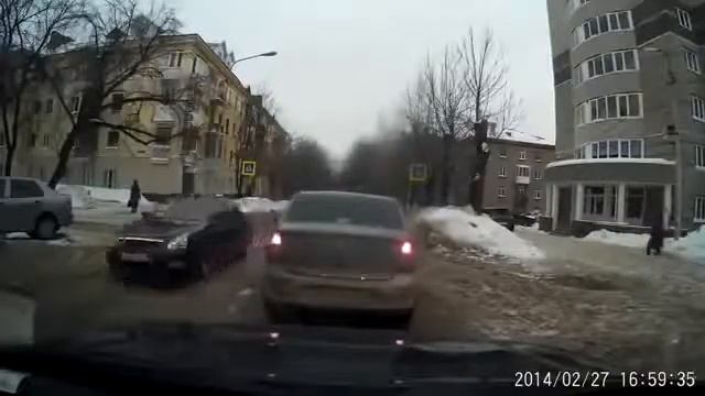 Как не надо переводить детей через дорогу смотреть онлайн