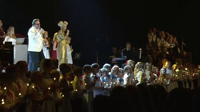 Þú komst með jólin til mín - Jólagestir Björgvins 2014 смотреть онлайн
