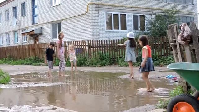 Детство в деревне смотреть онлайн