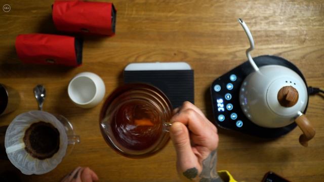 Кофе из бочки || Аэропресс с байпасом и универсальный рецепт воронки V60 на кофе Barrels&Flowers смотреть онлайн