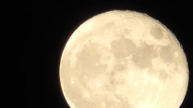 panasonic HC-VX 870 - Луна в 4K , moon 4 k . смотреть онлайн