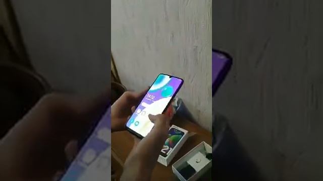 Распаковка.Мобильный телефон Samsung Galaxy M21 4/64GB Black смотреть онлайн