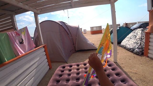 🌞 VLOG: Запускаем воздушного змея/ Азовское море и Шашлык/ День 14 смотреть онлайн