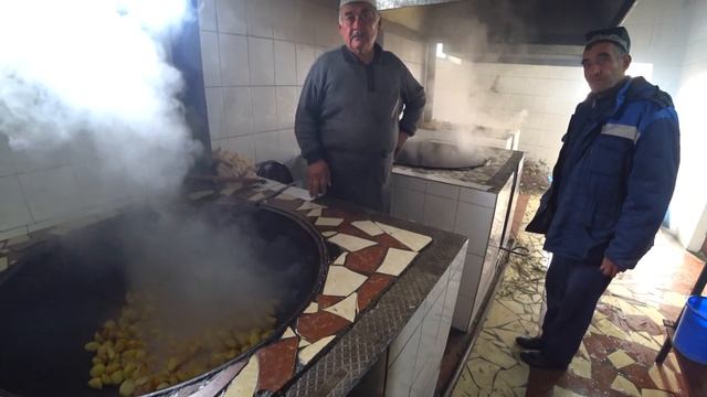 Свадебный Казан Кебап из Курицы на 200 человек!!!!Узбекистан!!! смотреть онлайн