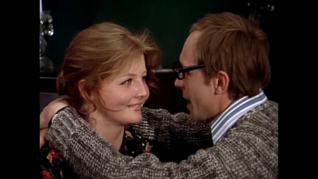 Новогодний сборник песен Enjoykin смотреть онлайн