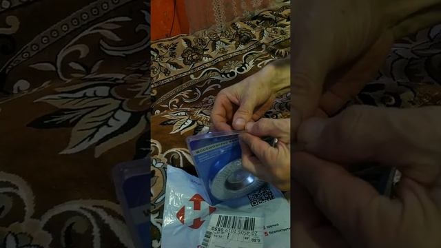 Распаковка Фрези по дереву на болгарку якщо потрібна груба обробка дерева використовують фрезу смотреть онлайн