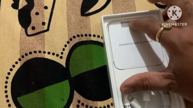 IPhone 13 Midnight 128GB - Unboxing смотреть онлайн