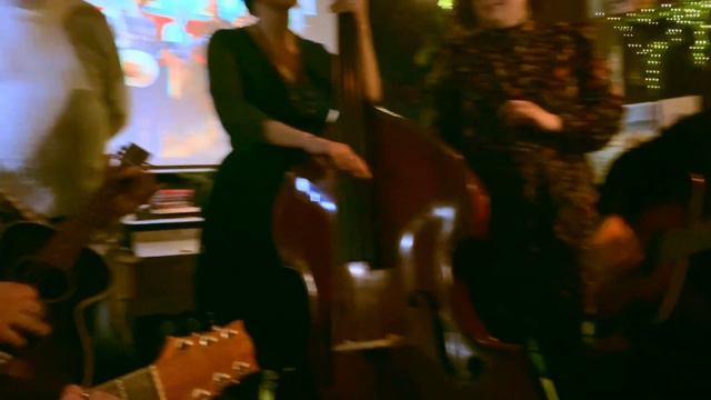 Как работает блюграссовый джем с Rosewood Bluegrass Band