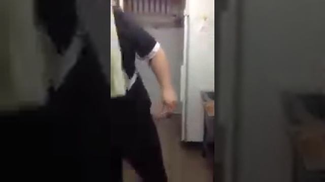Подача сёмги и селёдки от Павлика. смотреть онлайн