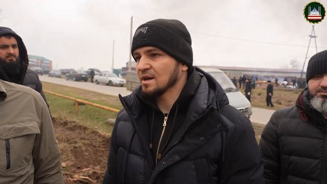 Мэр Грозного присоединился к общегородскому субботнику смотреть онлайн